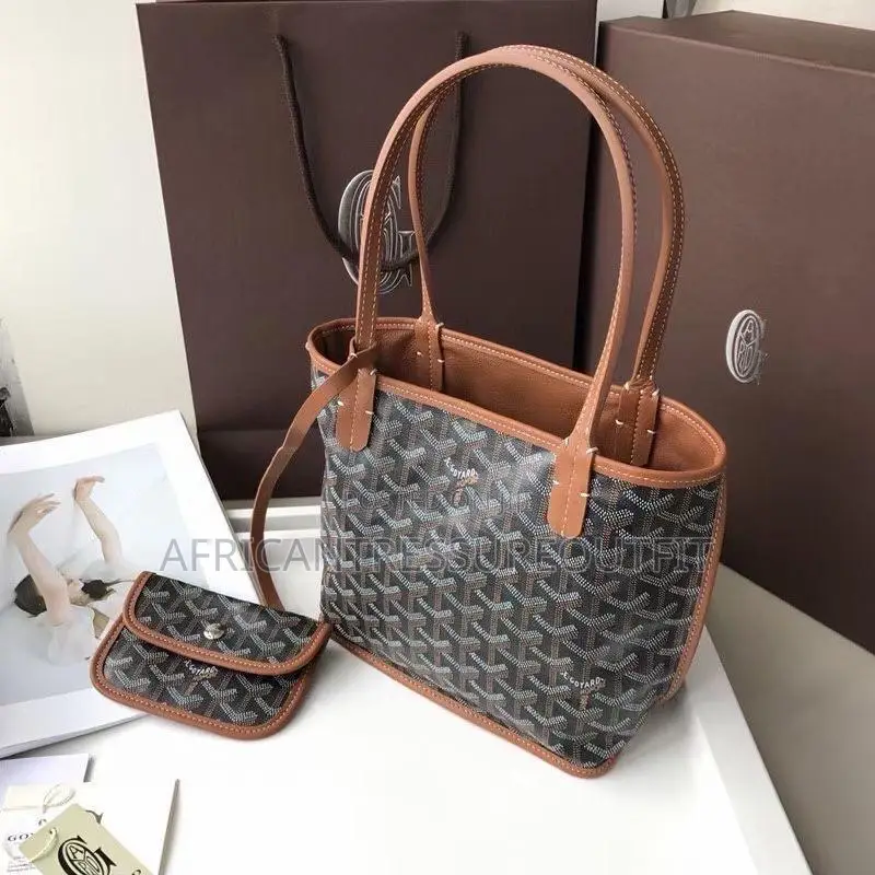 Goyard Anjou Mini Bag Detachable Mini Coin Pouch Attached to the Strap