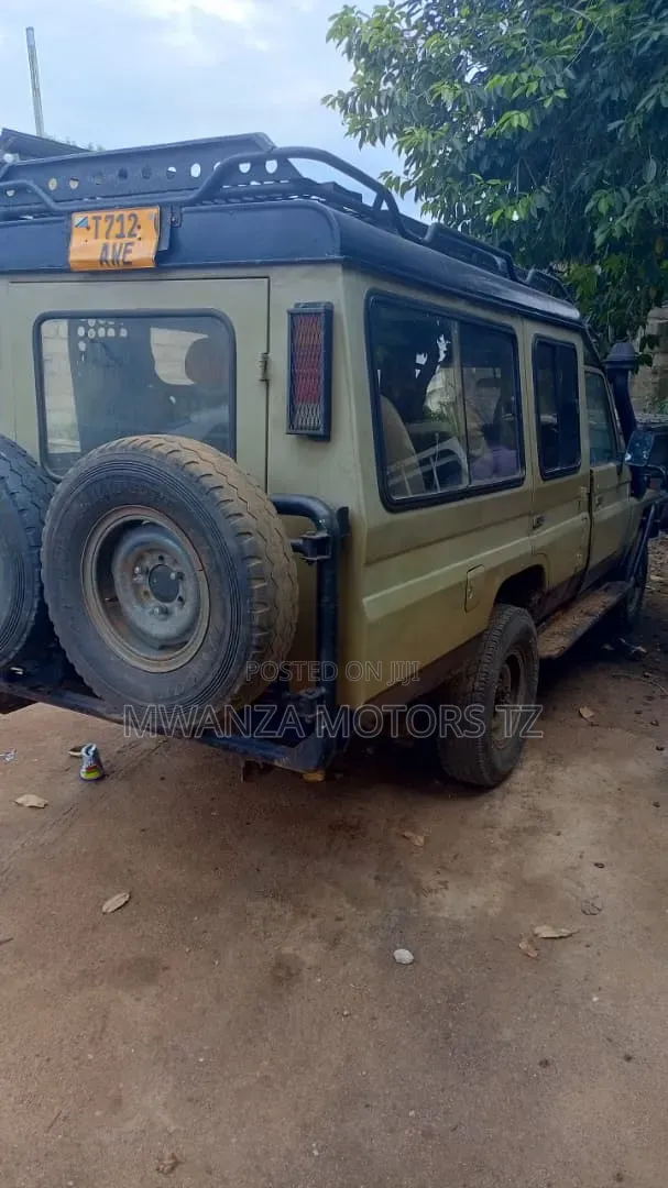 Toyota Land Cruiser 1998 Beige