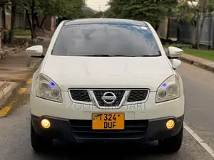 Nissan Dualis 2011 Pearl