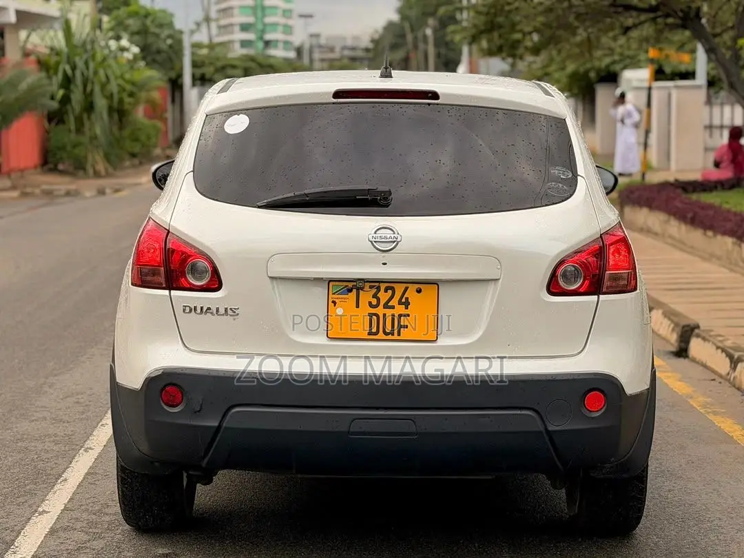 Nissan Dualis 2011 Pearl