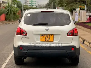 Nissan Dualis 2011 Pearl