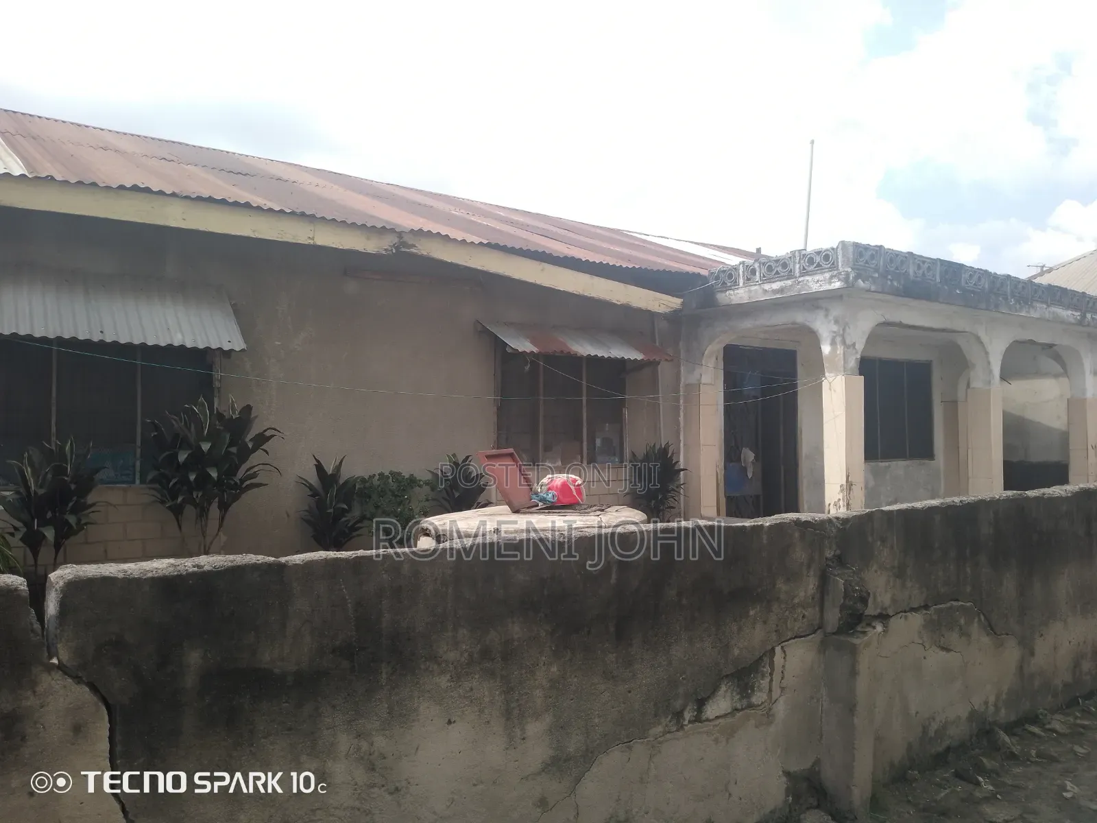 5bdrm House in Tanzania Daresalaam, Ilala for sale