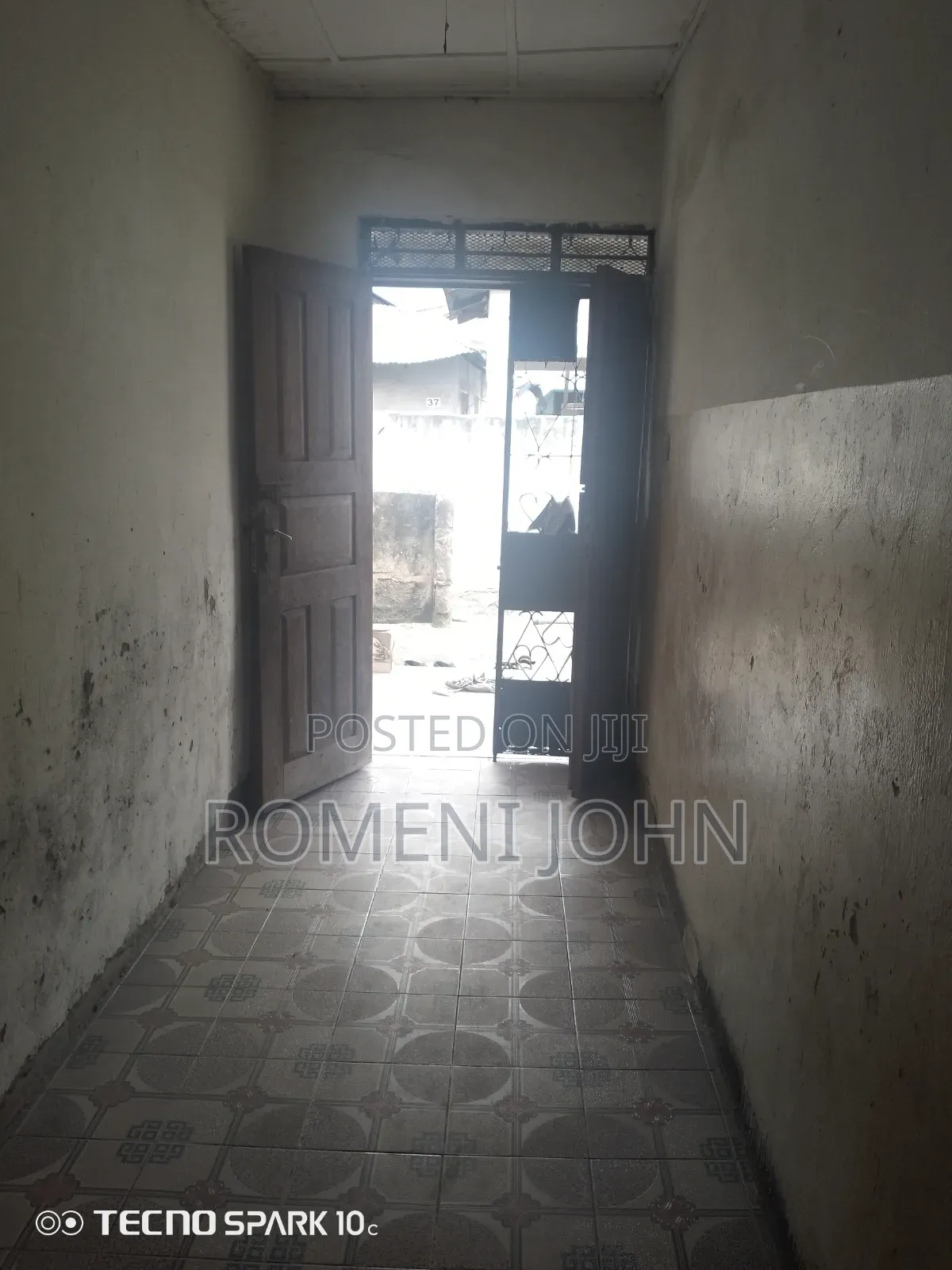 5bdrm House in Tanzania Daresalaam, Ilala for sale