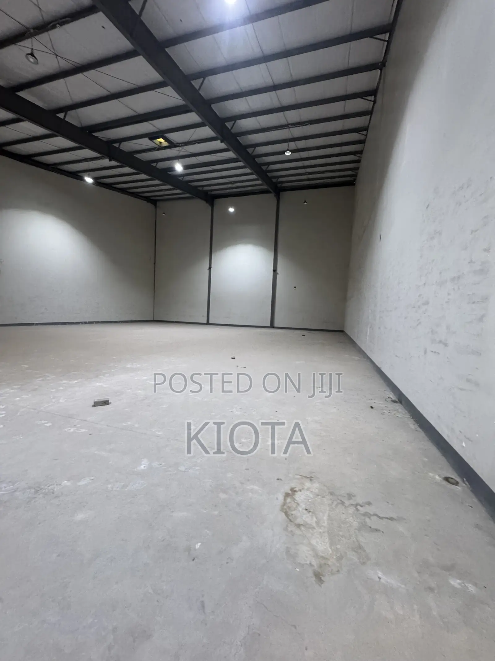Tabata Matumbi Warehouse