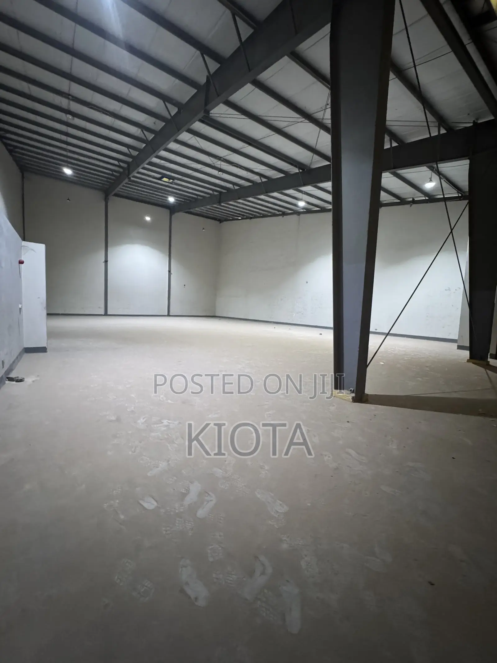 Tabata Matumbi Warehouse