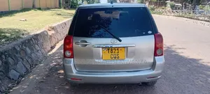 Toyota Raum 2005 Silver