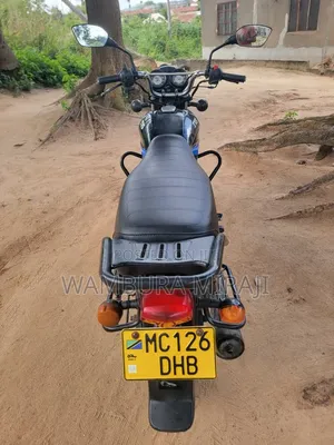 New TVS HLX 125 2025 Black
