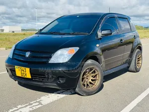 Toyota IST 2005 Black