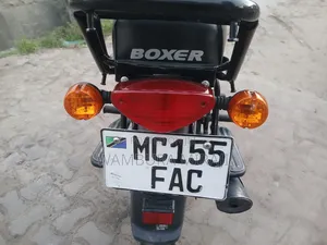Bajaj Boxer X125 2026 Black
