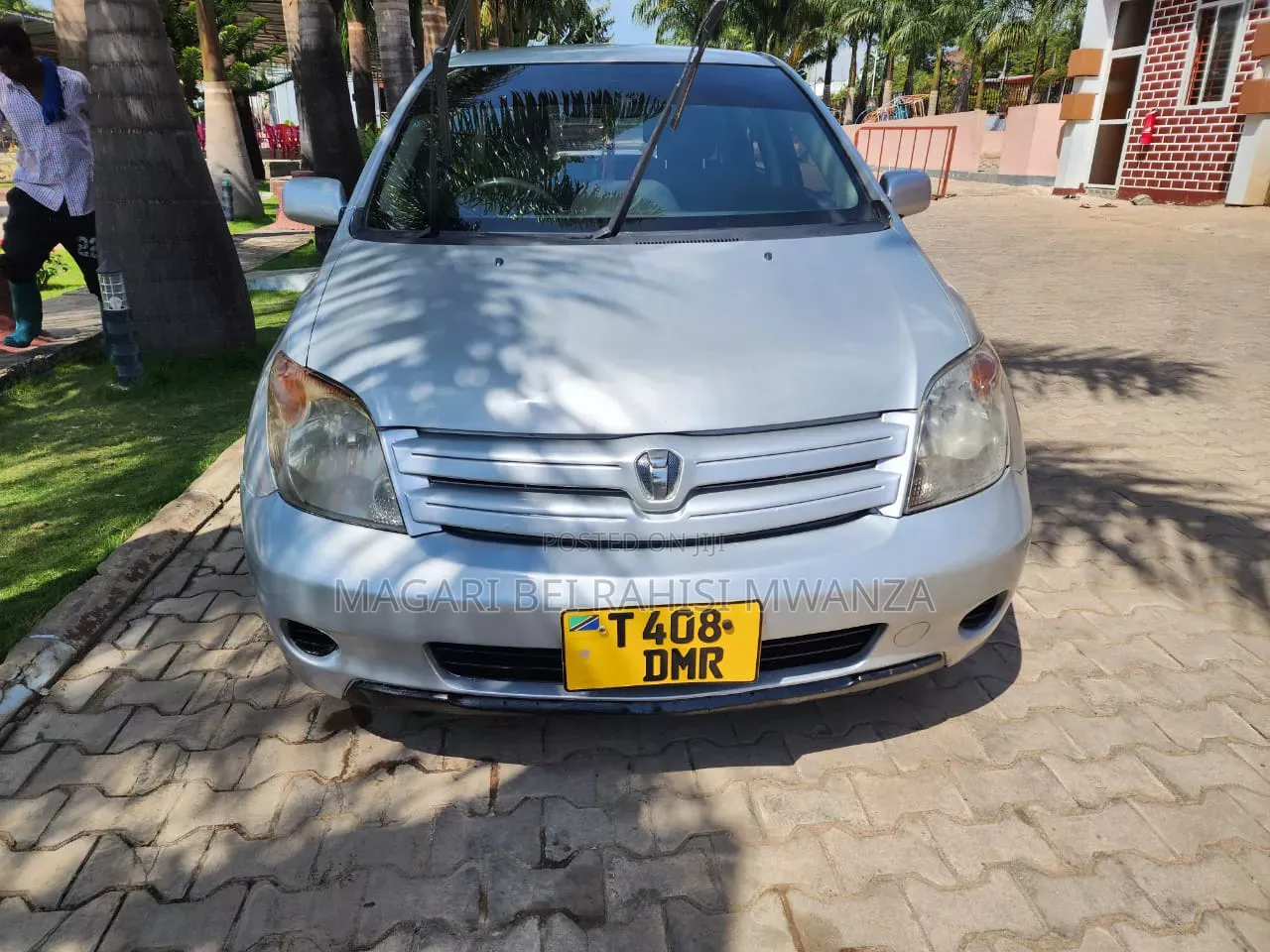 Toyota IST 2004 Silver