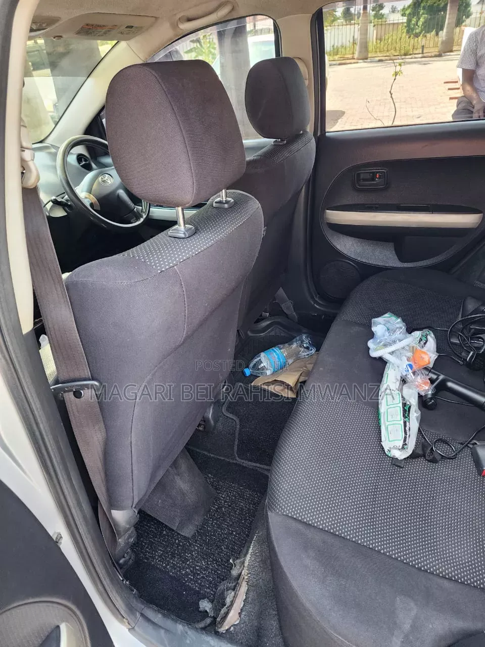 Toyota IST 2004 Silver
