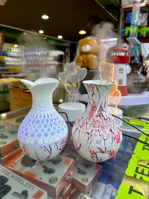 Vase Mini Air Humidifiers and Aromatherapy Oil Diffusers
