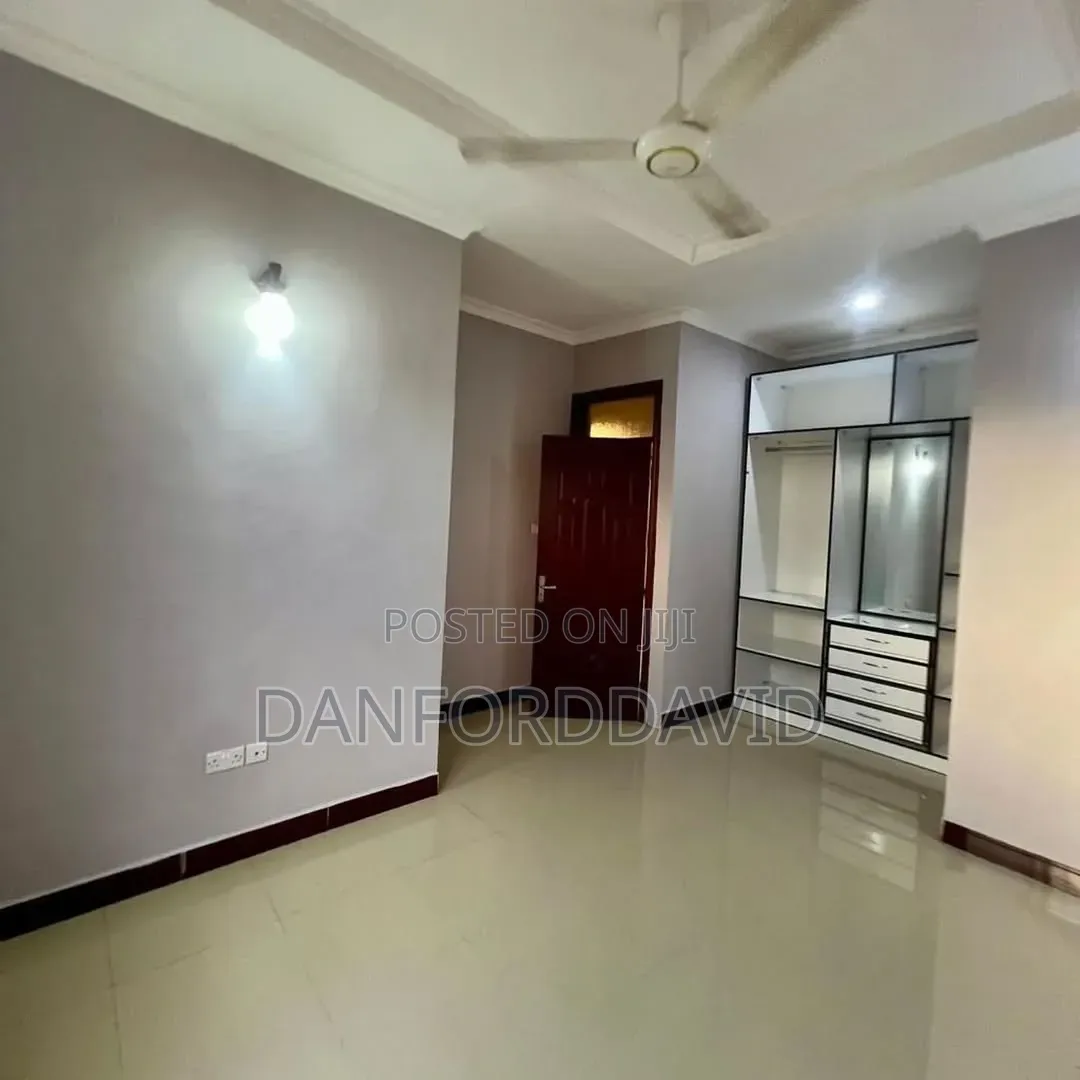 3bdrm Apartment in Kahwa Real Estate, Kunduchi for rent