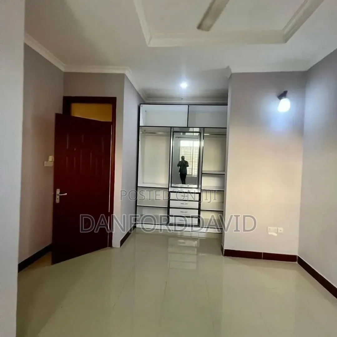 3bdrm Apartment in Kahwa Real Estate, Kunduchi for rent