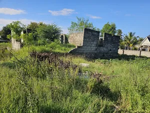 Kiwanja Kinauzwa, Plot for Sale