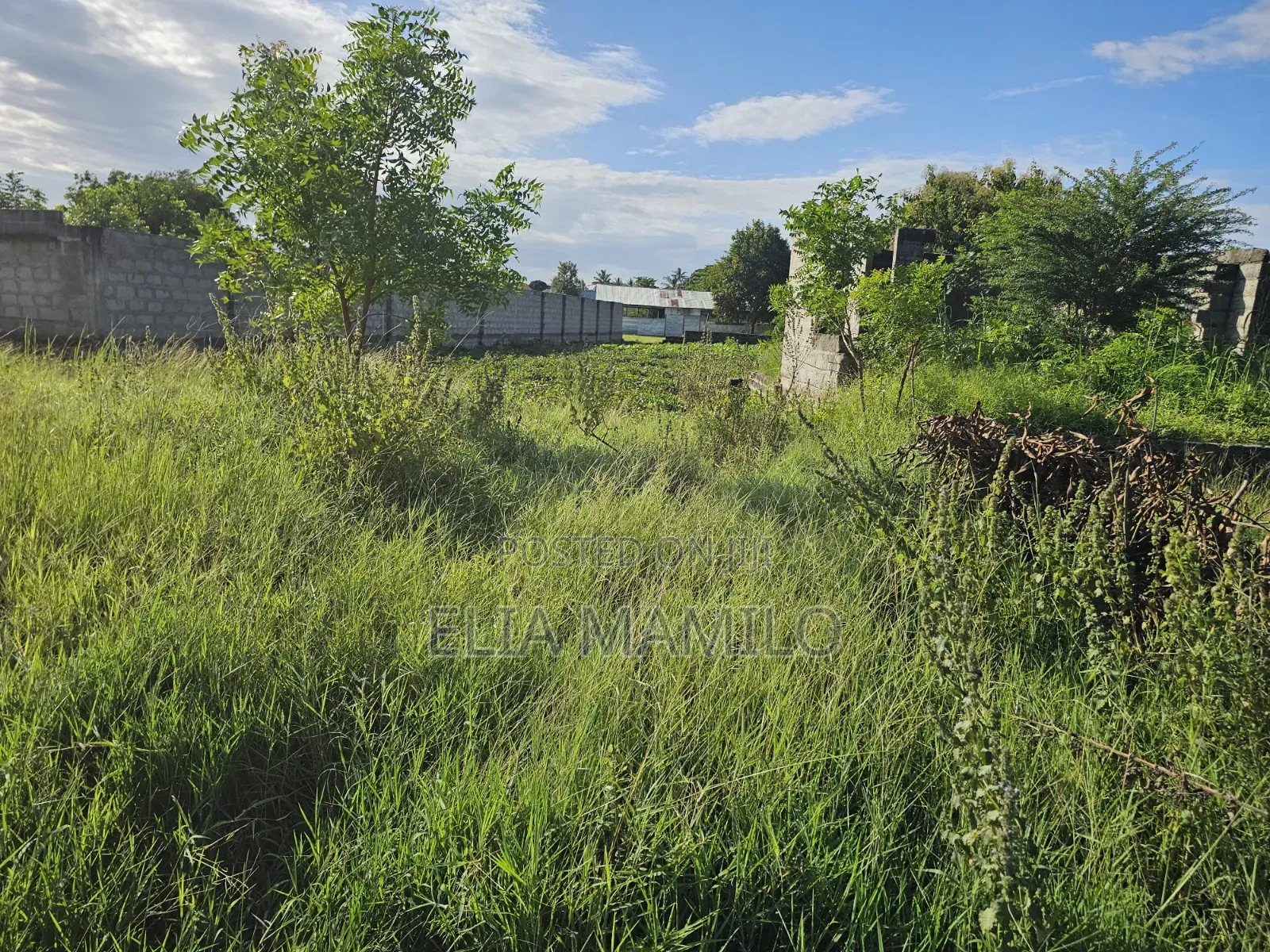 Kiwanja Kinauzwa, Plot for Sale