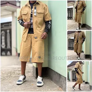 Dickies Set Comfortable and Stylish for Everyday