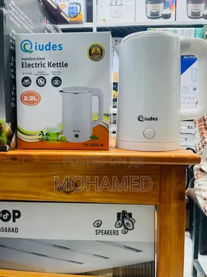 Qiudes Electric Kettle 2.2 Litres