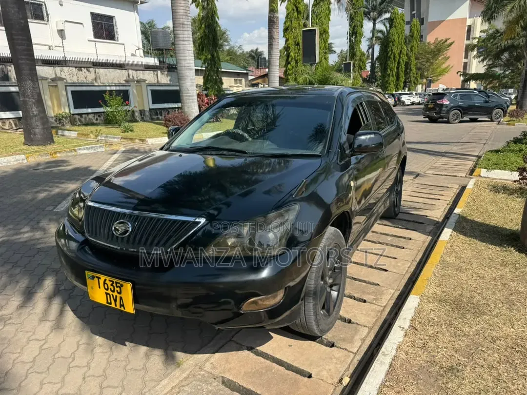 Toyota Harrier 2004 Black