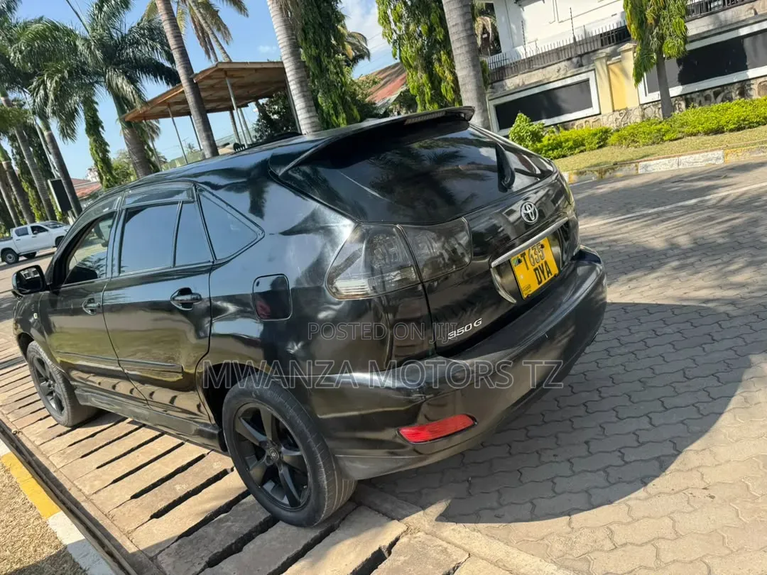 Toyota Harrier 2004 Black