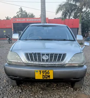 Toyota Harrier 2003 Beige