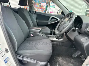 Toyota RAV4 2010 White