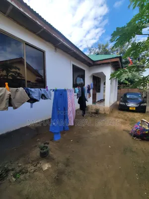 3bdrm House in Mchakama Real Estate, Chamazi for sale