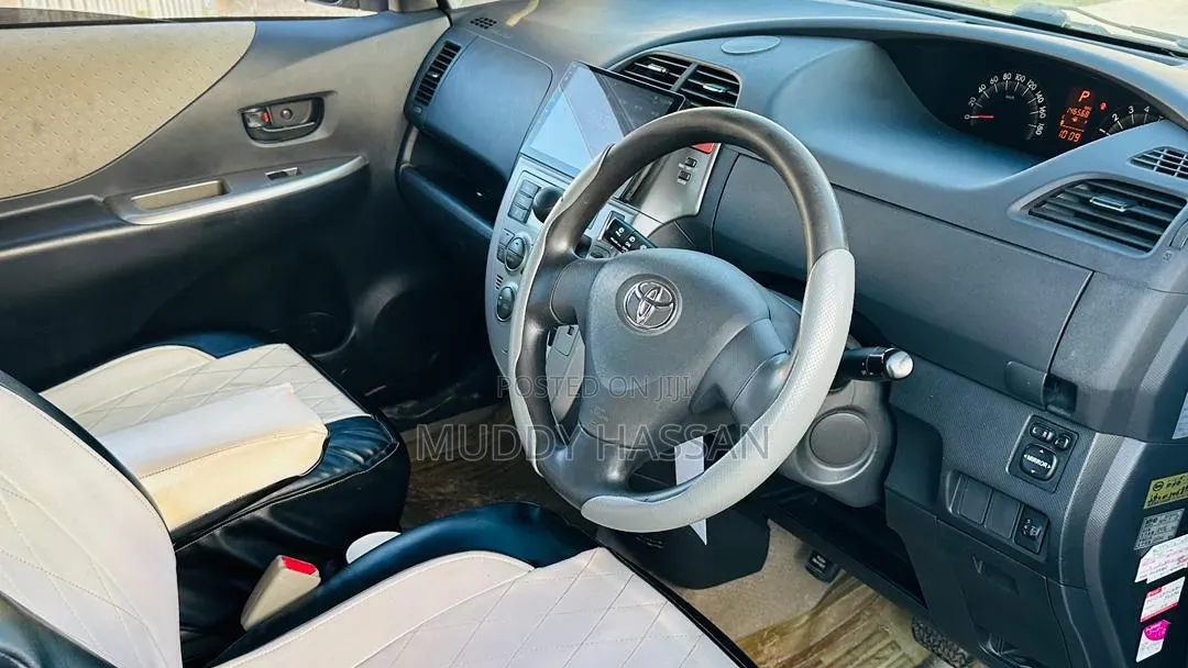 Toyota RAV4 2004 Gray