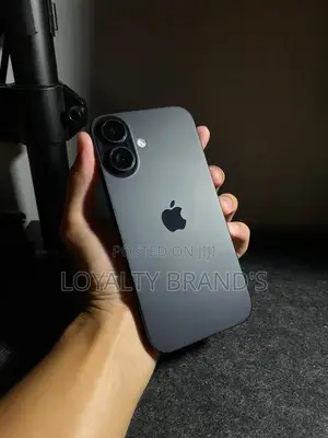 New Apple iPhone 16 128 GB Black