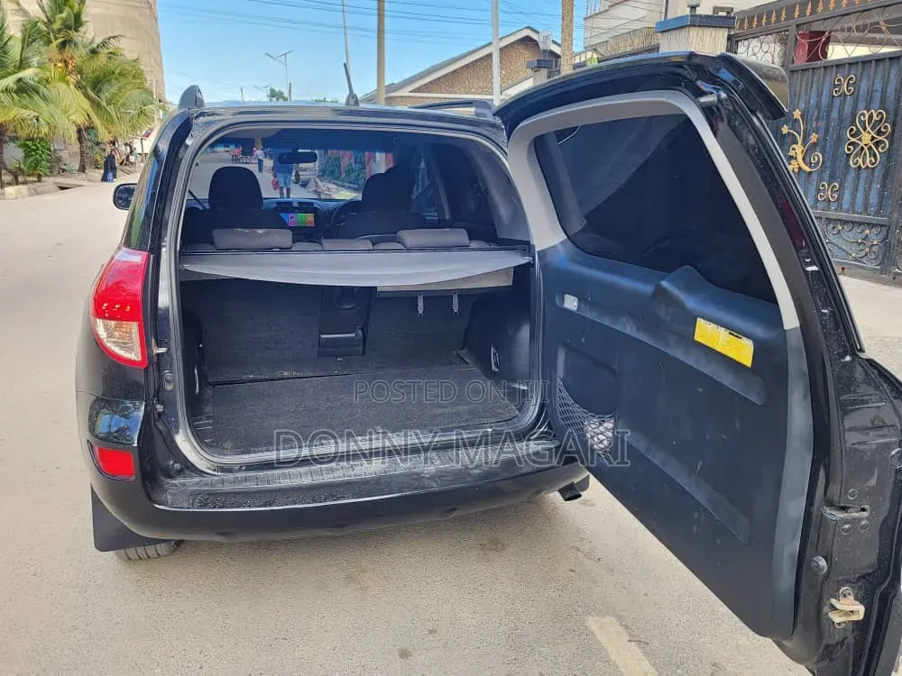 Toyota RAV4 2007 Black