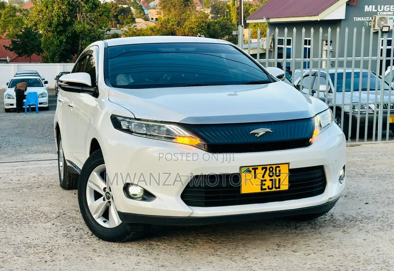 Toyota Harrier 2017 White