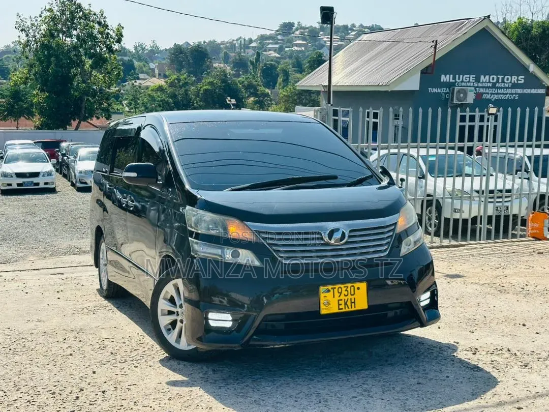 Toyota Alphard 2011 Black