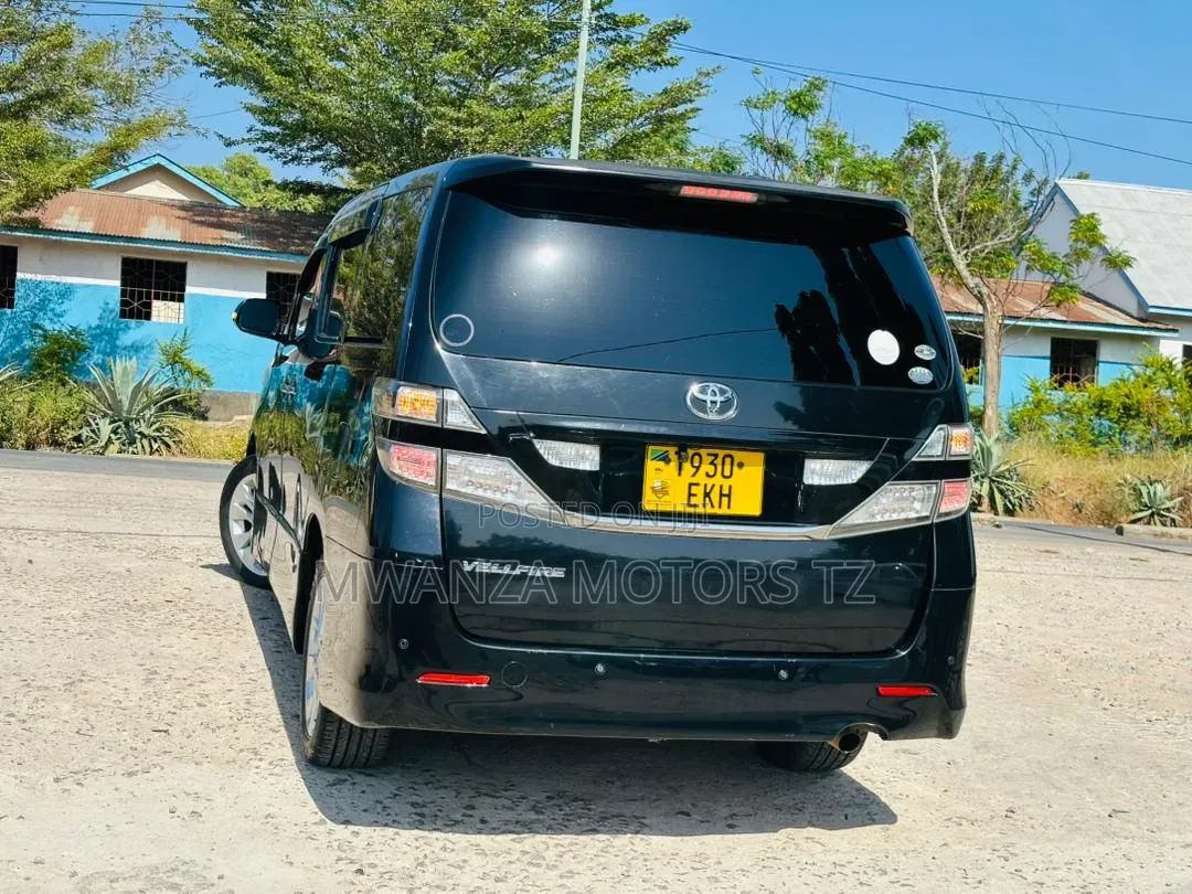 Toyota Alphard 2011 Black