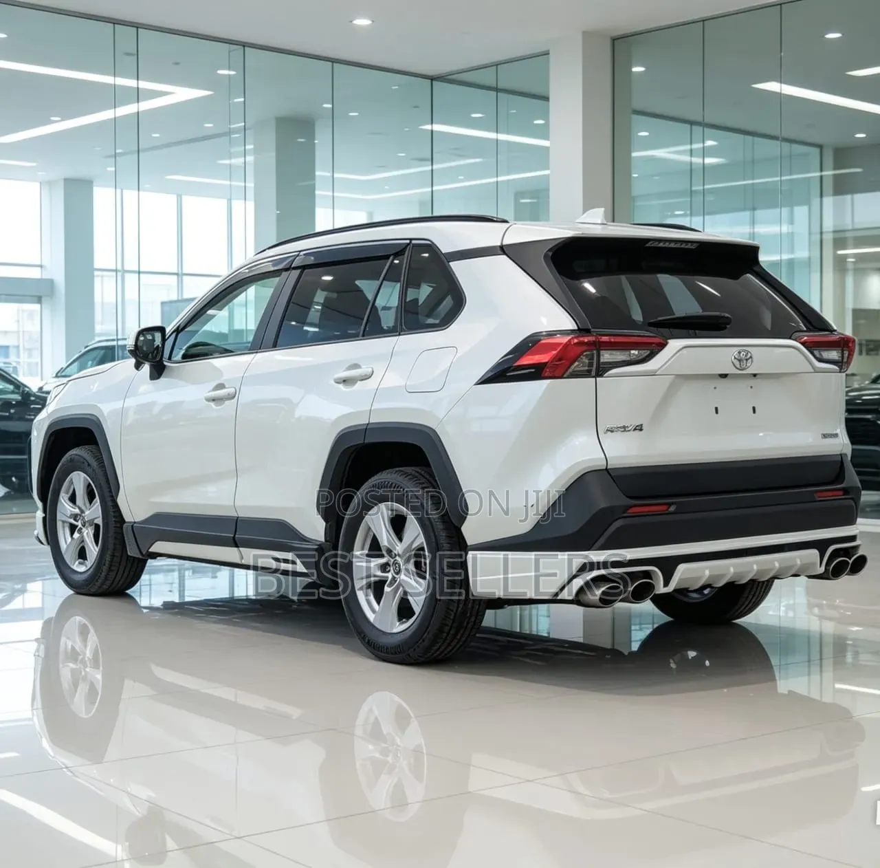 Toyota RAV4 2021 White