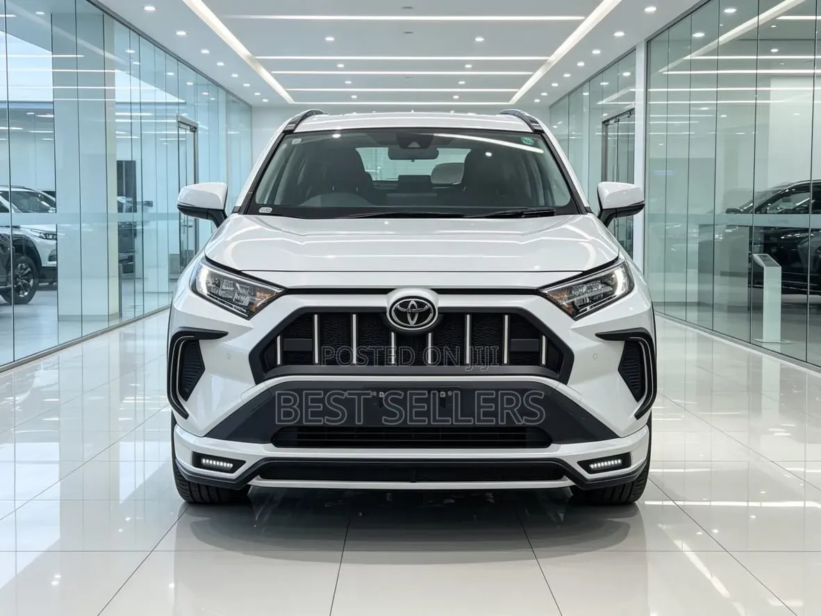 Toyota RAV4 2021 White