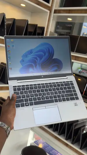 Laptop HP EliteBook 830 G7 8GB Intel Core i7 SSD 256GB