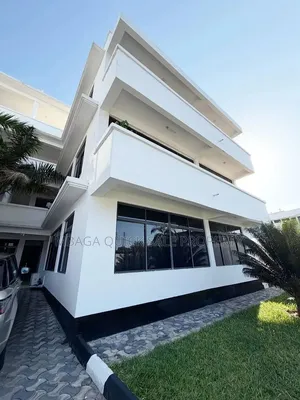 Furnished 2bdrm Apartment in Oyster Bay for rent