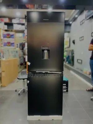 New! Hisense Fridge H300bbl-wd Black With Water Dispenser