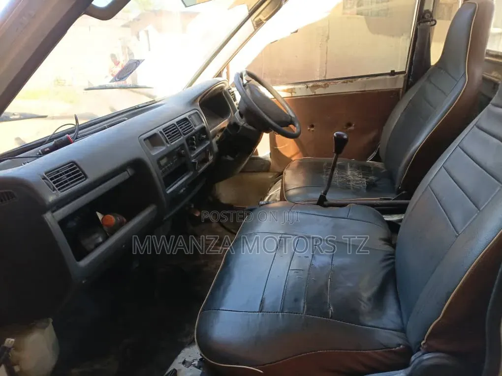 Toyota TownAce 2004 White