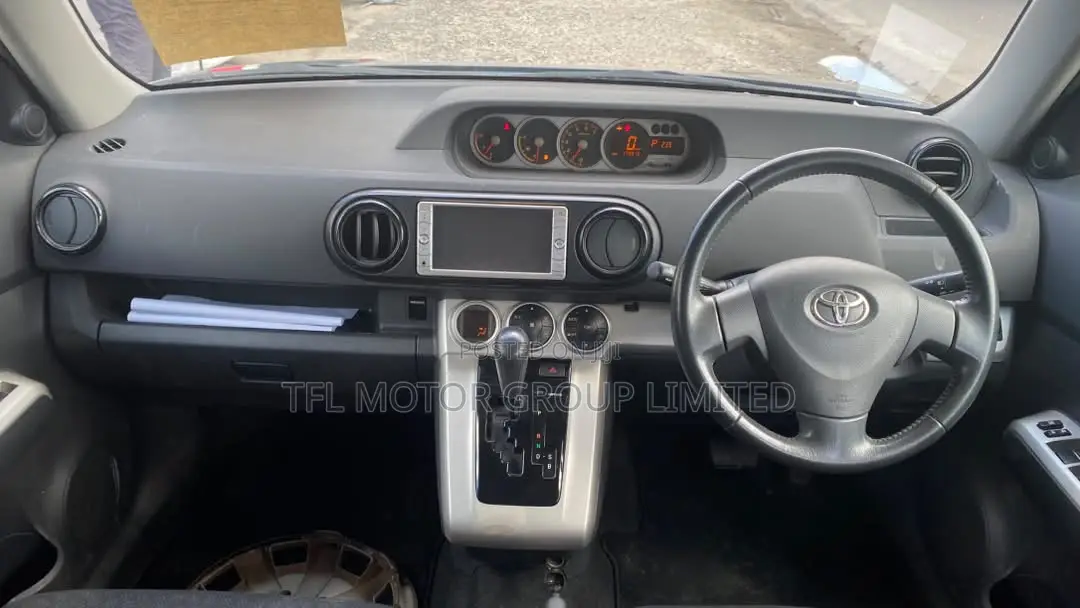 Toyota Rumion 2021 Blue