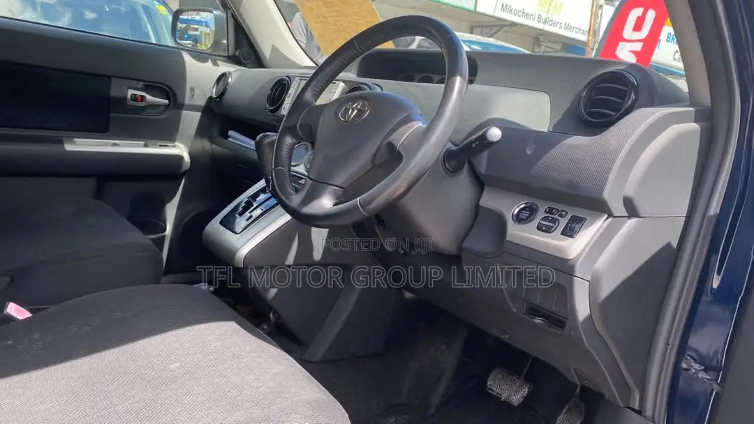 Toyota Rumion 2021 Blue