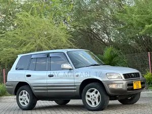Toyota RAV4 1999 Silver
