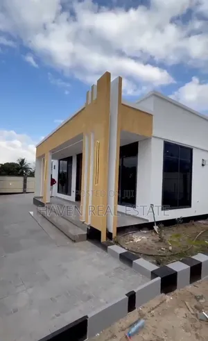 3bdrm House in Goba for sale