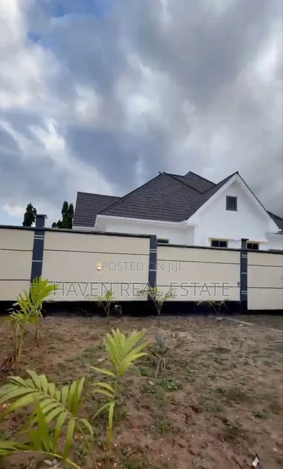 3bdrm House in Goba for sale