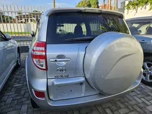 Toyota RAV4 2008 Silver