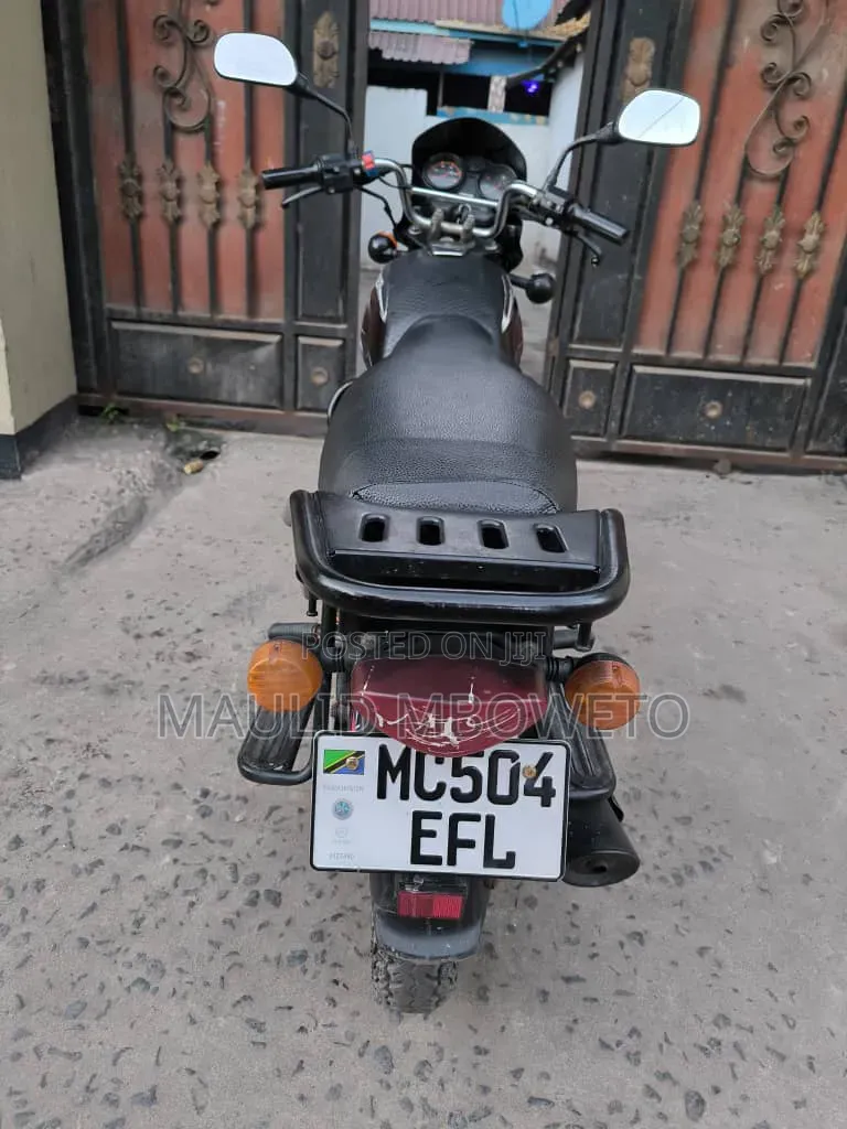 Bajaj Boxer 125 2024 Black