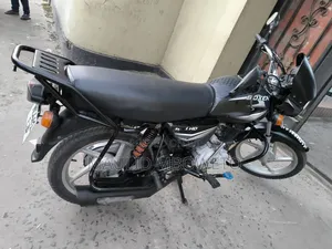 Bajaj Boxer 125 2024 Black