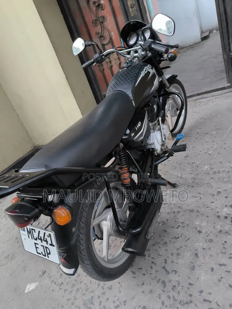 Bajaj Boxer 125 2024 Black
