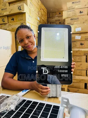 Taa Solar 1000w Ina Waka Mwanga Mkali Bila Sensor Kwa Masaa 12 Uhakika