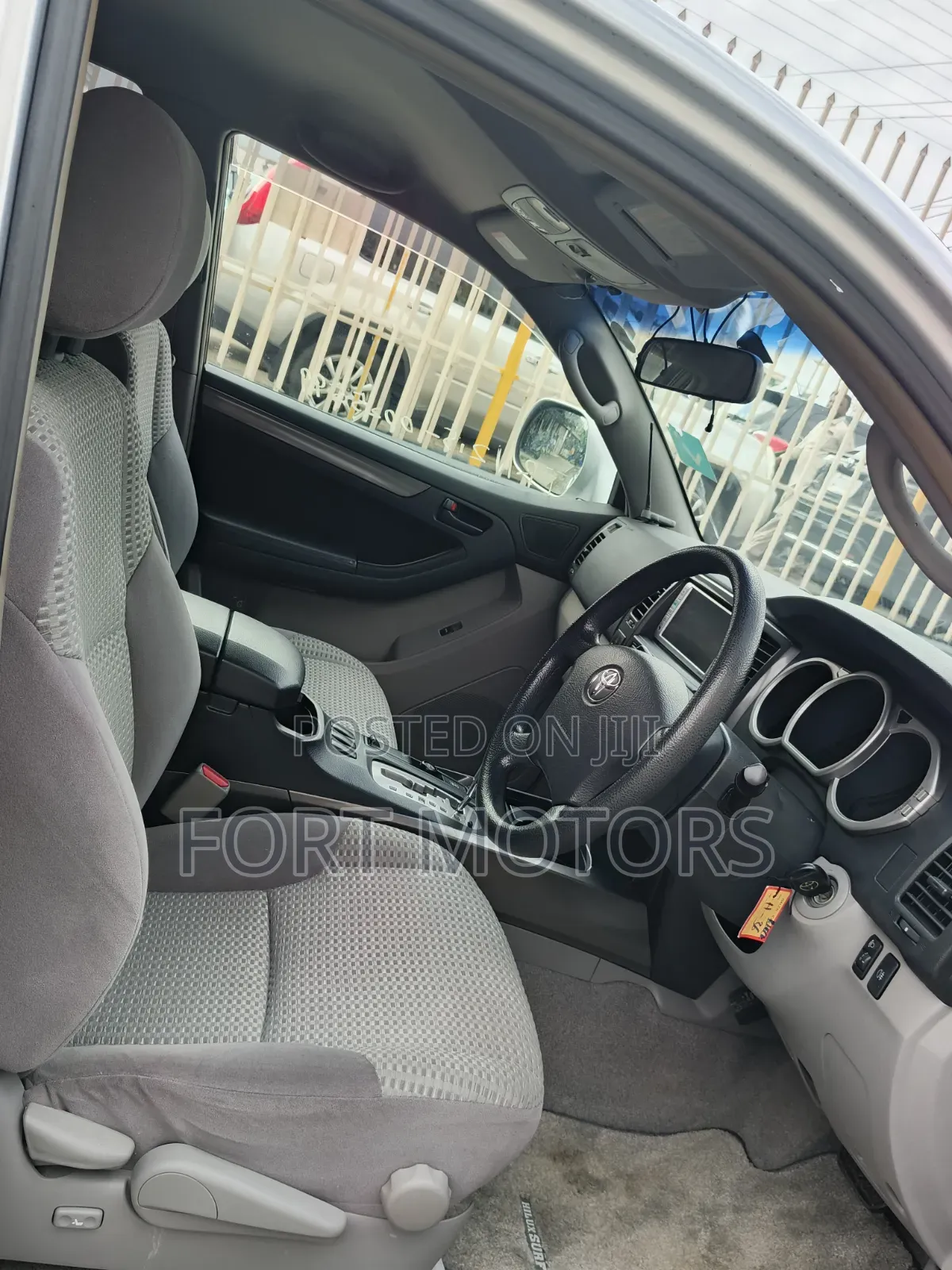 Toyota Hilux Surf 2.7 SSR 2009 Silver